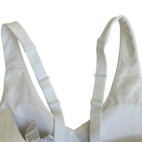 Fabletics Sz S All Day Every Day Adjustable Bra Sports Bra in White NWT - Picture 9 of 16